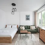 Zoliborz Comfort By Bookinghost شقة *